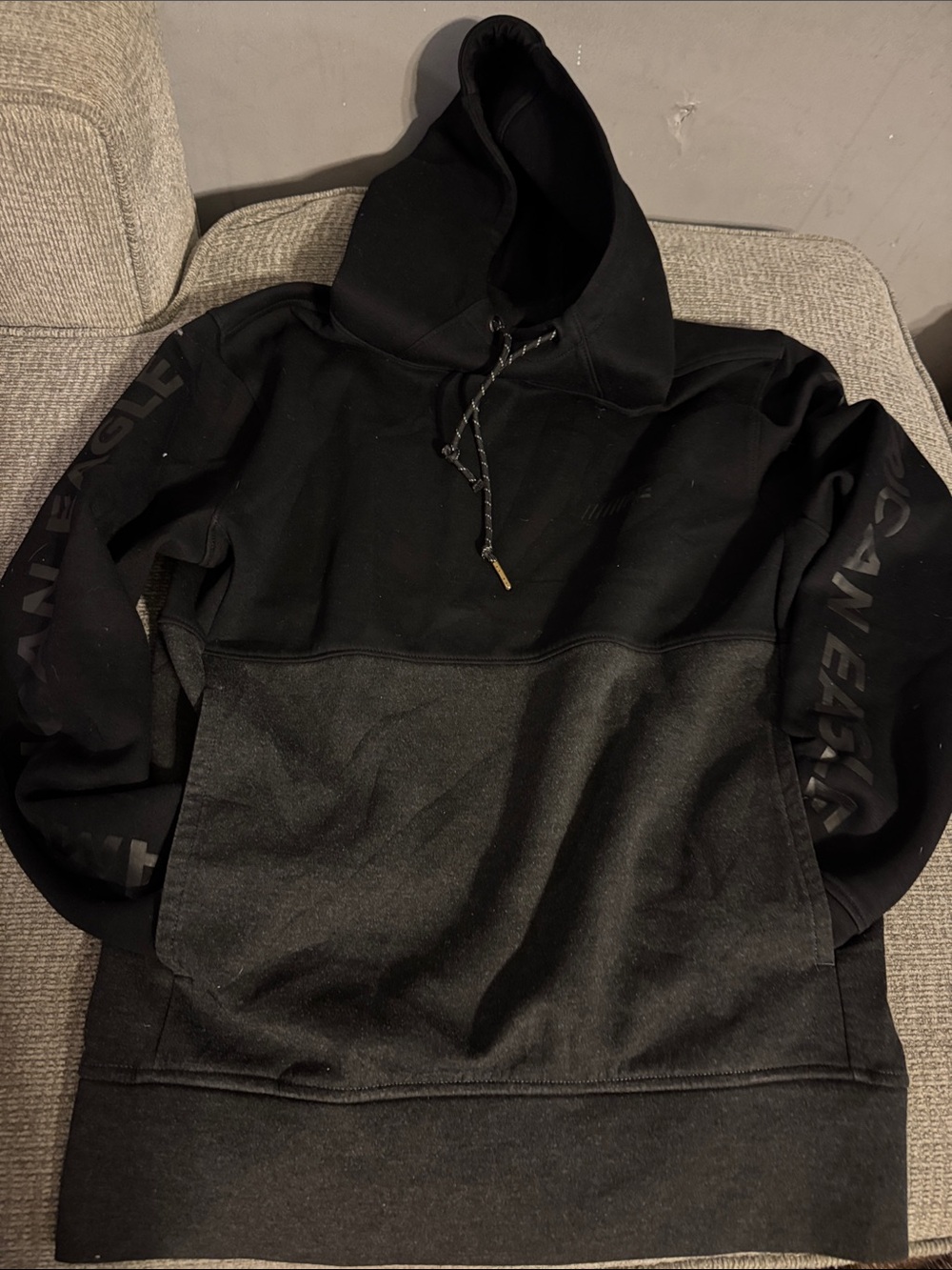 Black Two-Tone Hoodie Sweatshirt - American Eagle - Picture 1 of 2